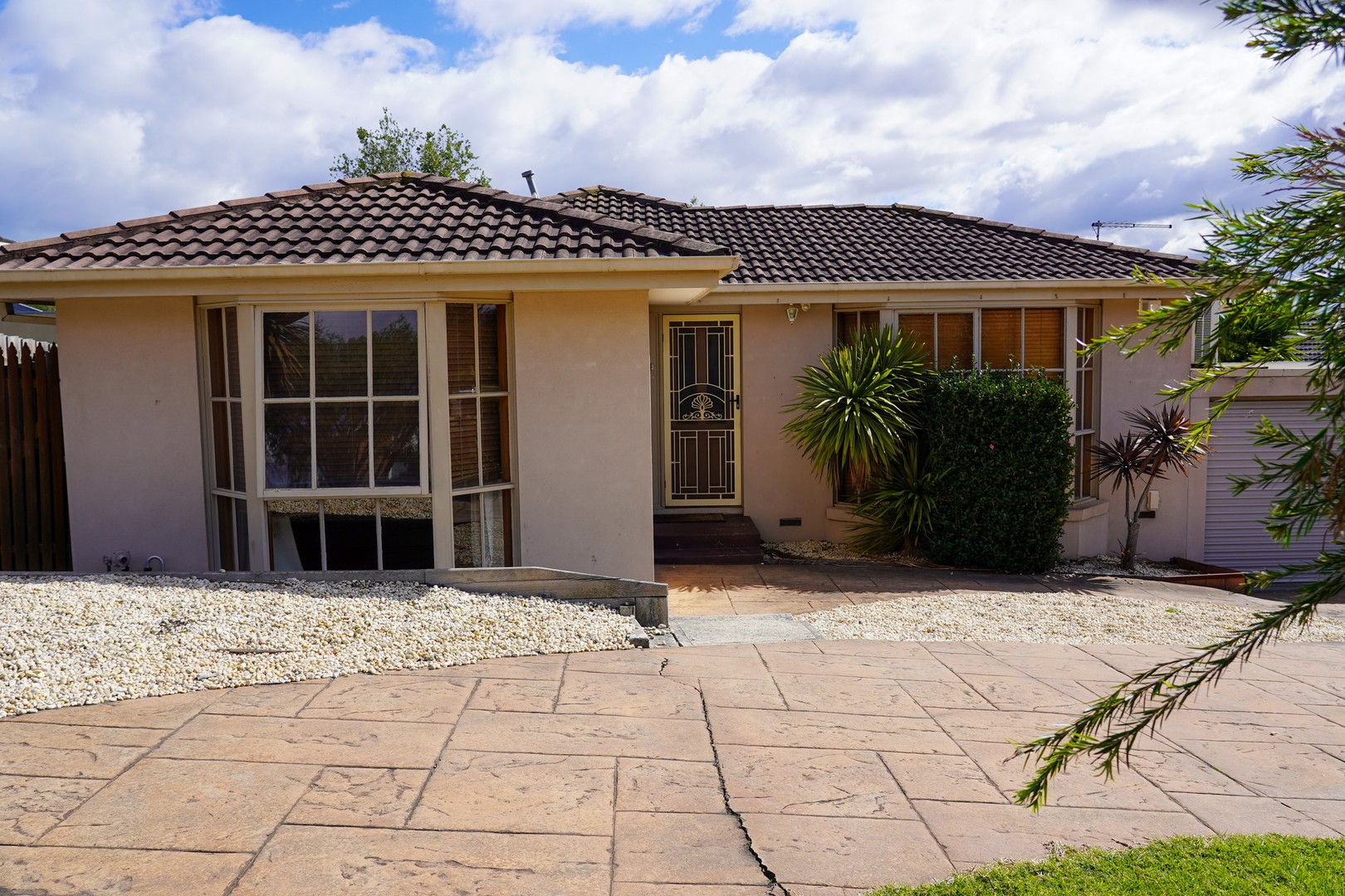 9 Song Street, Narre Warren, VIC 3805, Narre Warren - Thumbnail 2