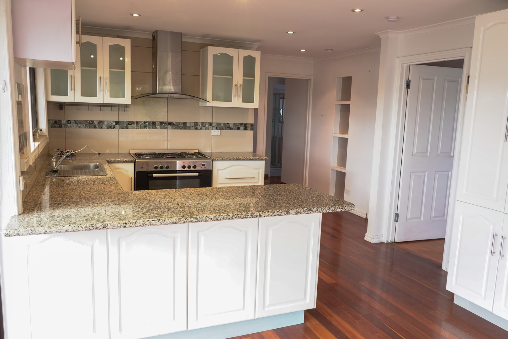9 Song Street, Narre Warren, VIC 3805, Narre Warren - Thumbnail 5