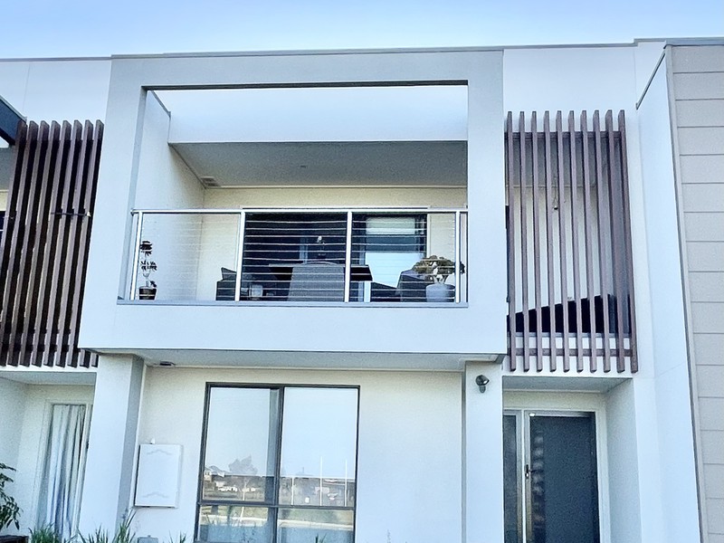 9 Sotterra Walk, Fraser Rise, VIC 3336 - Image - 05/01/2026