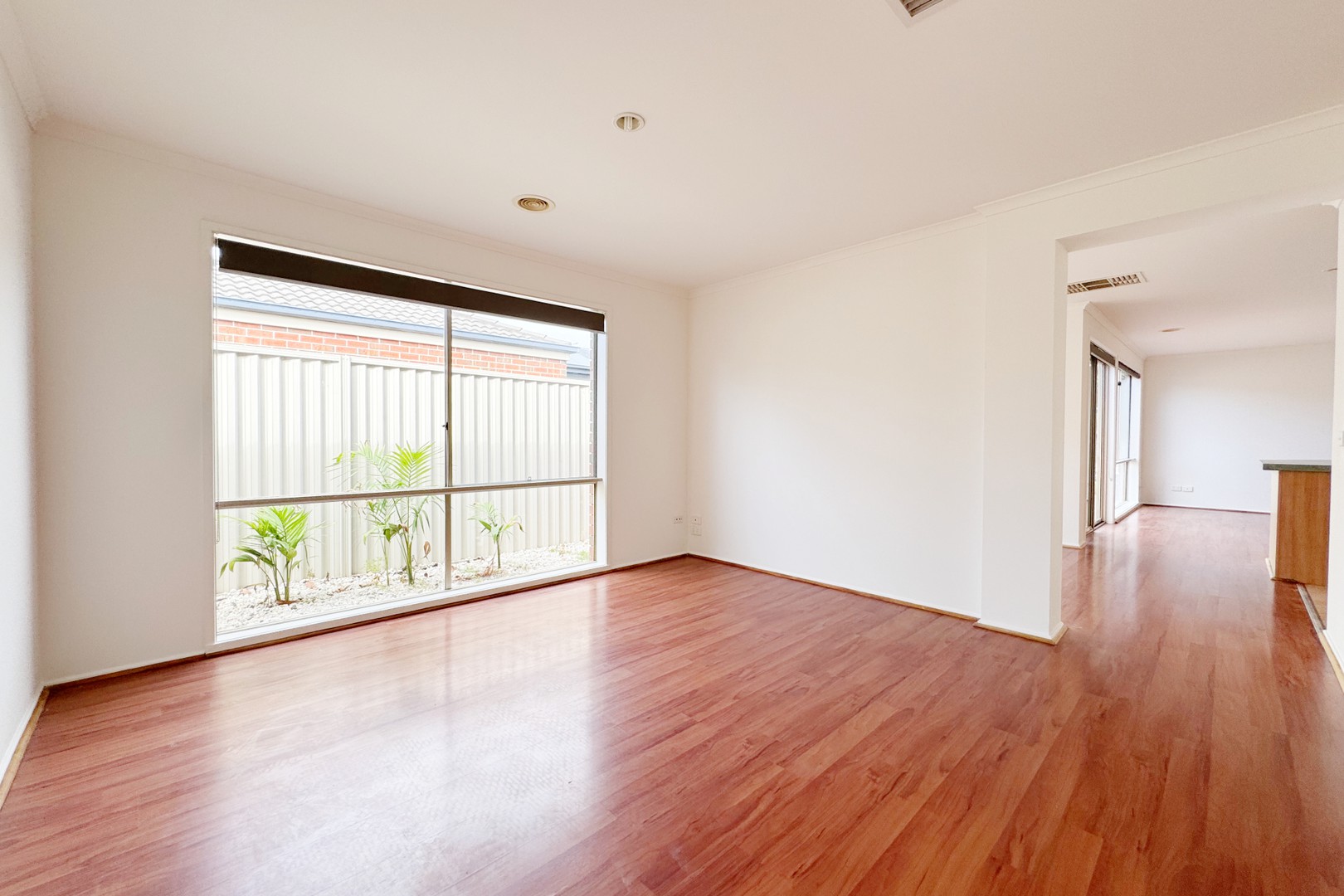 9 Spring Circuit, Pakenham, VIC 3810 - Thumbnail 2 - 27/03/2025