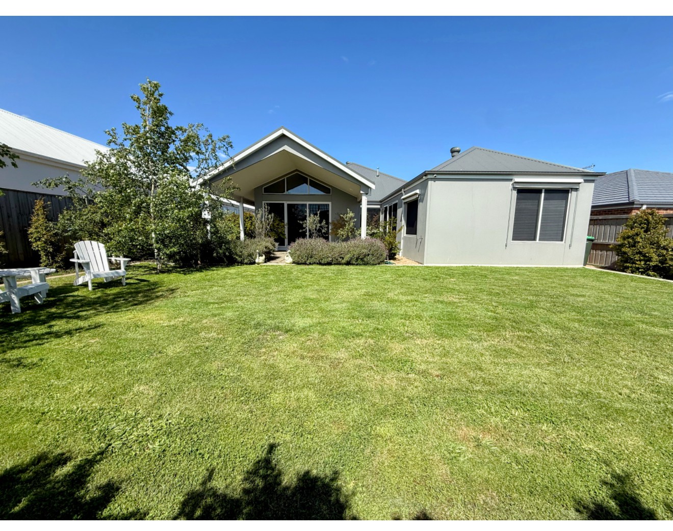 9 Stamford Street, Warragul, VIC 3820 - Thumbnail 1 - 04/12/2025