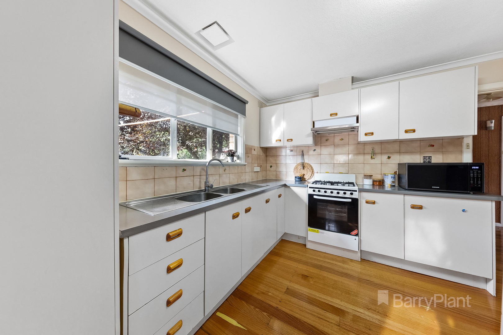 9 Stevenston Street, Deer Park, VIC 3023, Deer Park - Thumbnail 2