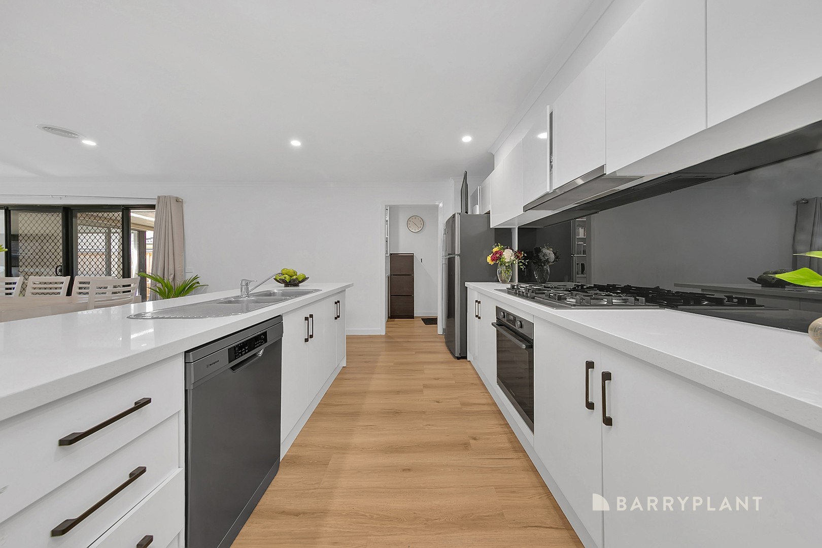 9 Stonecrop Crescent, South Morang, VIC 3752, South Morang - Thumbnail 4