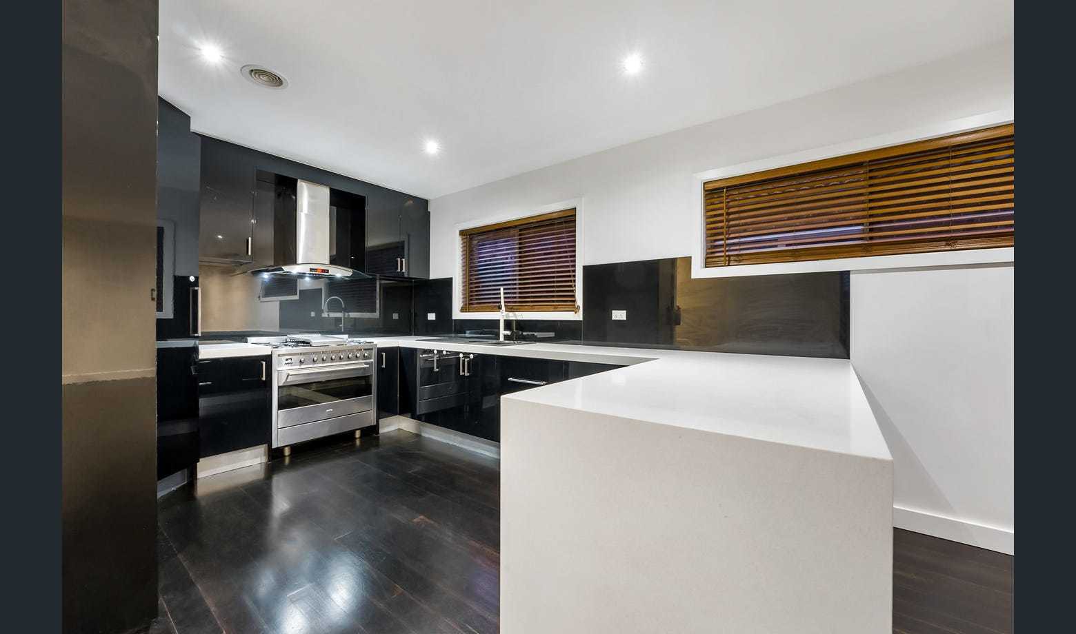 9 Sullivan Terrace, Burnside, VIC 3023, Burnside - Thumbnail 2