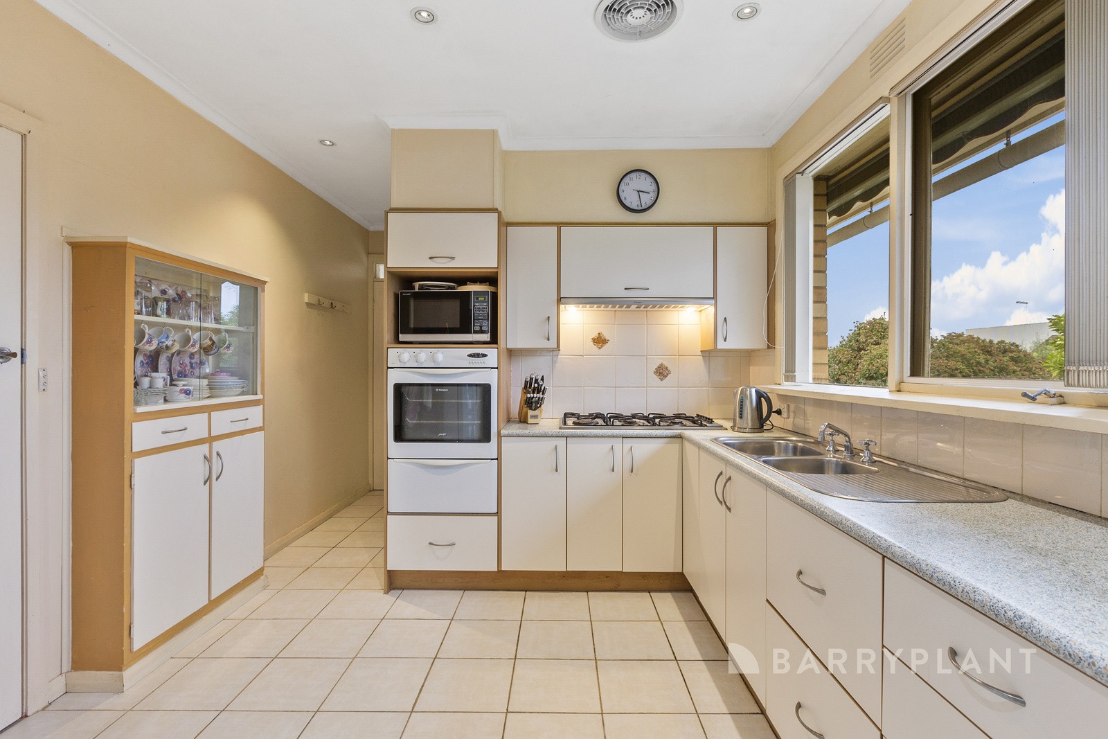 9 Sunnyside Road, Mount Waverley, VIC 3149, Mount Waverley - Thumbnail 3