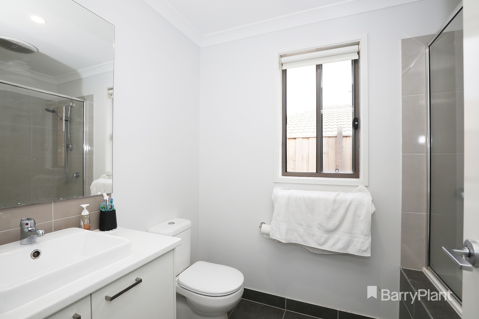 9 Swindale Way, Clyde North, VIC 3978, Clyde North - Thumbnail 6