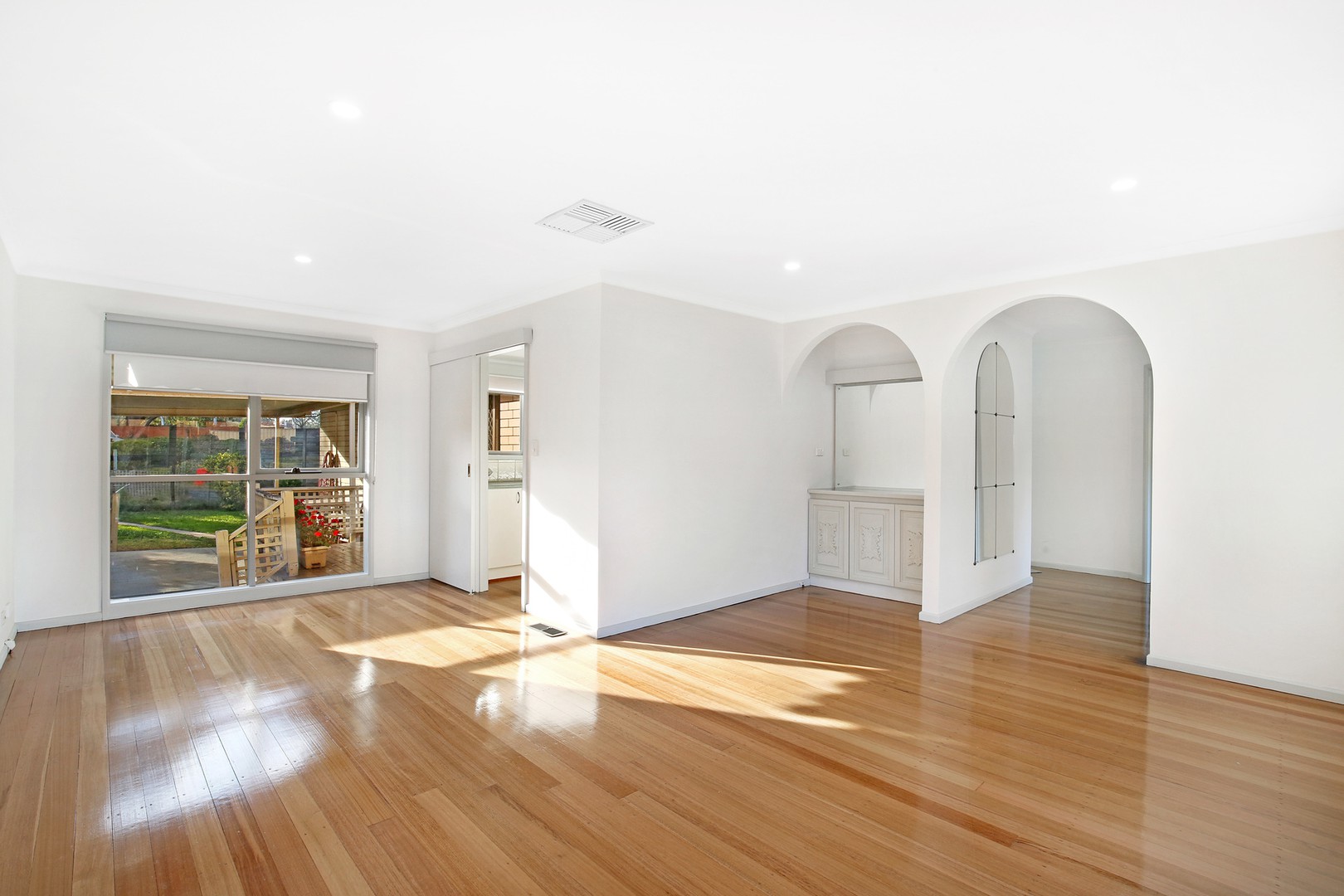 9 Tait Court, Bundoora, VIC 3083, Bundoora - Thumbnail 2