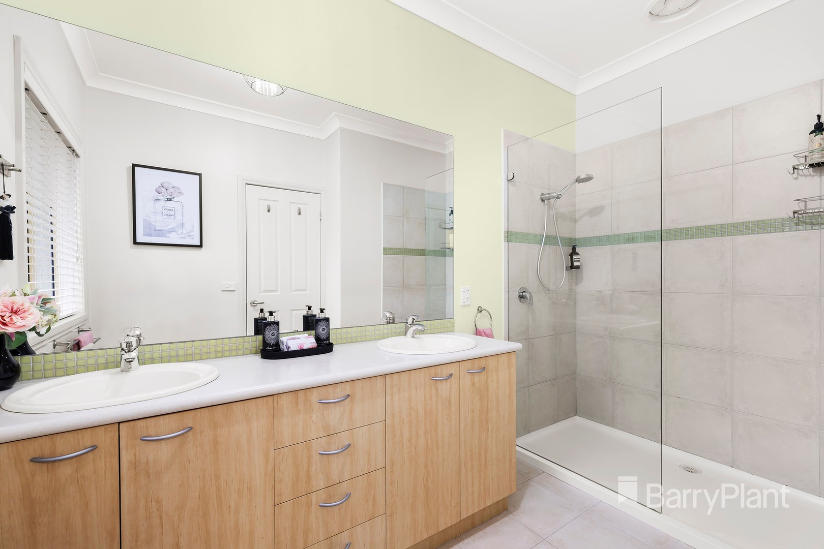 9 Taree Place, Mill Park, VIC 3082, Mill Park - Thumbnail 8