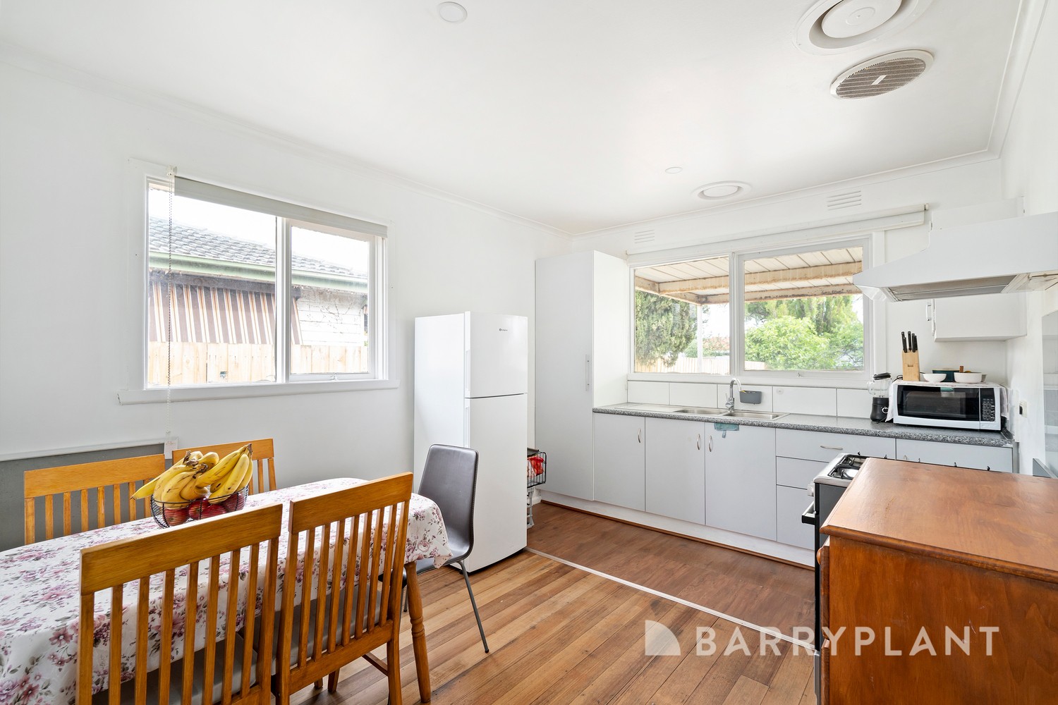 9 Tasman Avenue, Deer Park, VIC 3023, Deer Park - Thumbnail 4