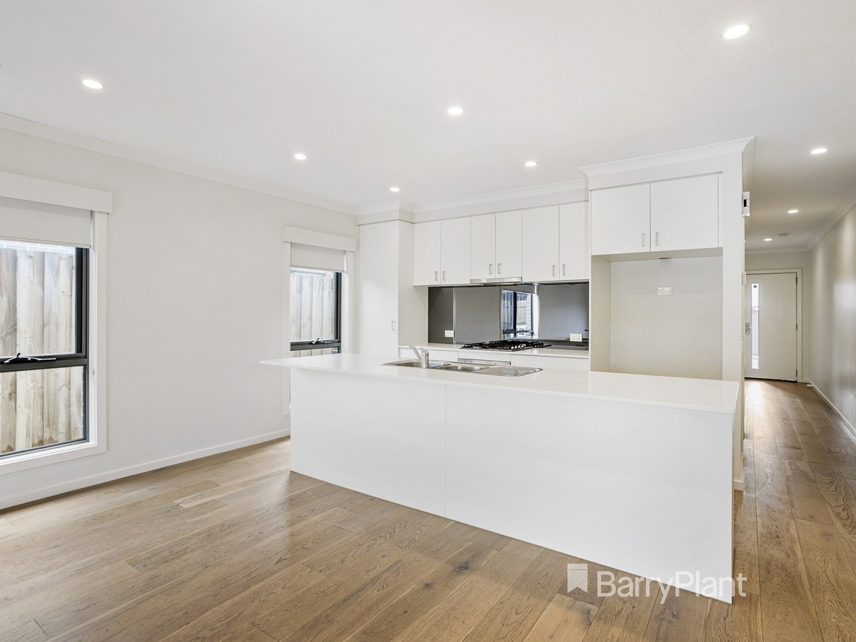 9 Teatree Place, Rosebud, VIC 3939, Rosebud - Thumbnail 2