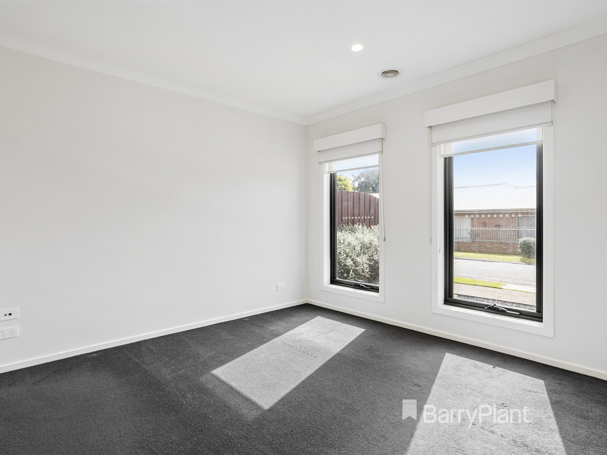 9 Teatree Place, Rosebud, VIC 3939, Rosebud - Thumbnail 4