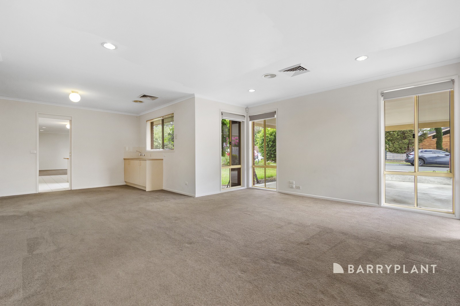 9 Thaxted Parade, Wantirna, VIC 3152 - Thumbnail 1 - 13/03/2026