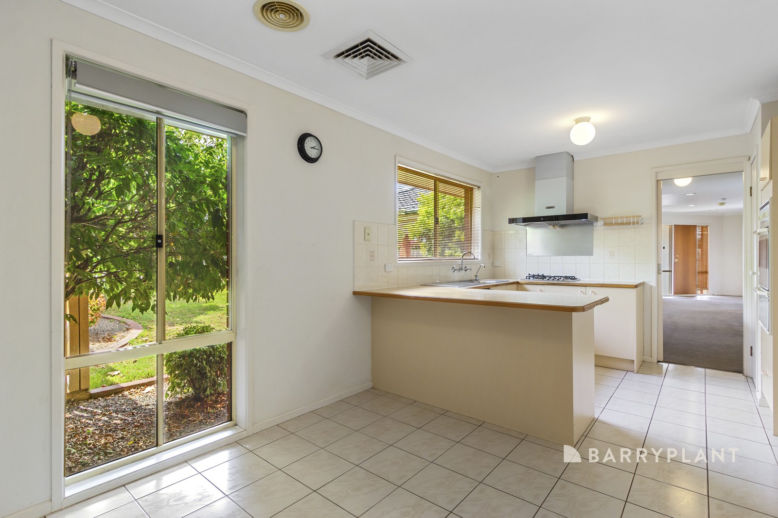 9 Thaxted Parade, Wantirna, VIC 3152 - Thumbnail 2 - 13/03/2026