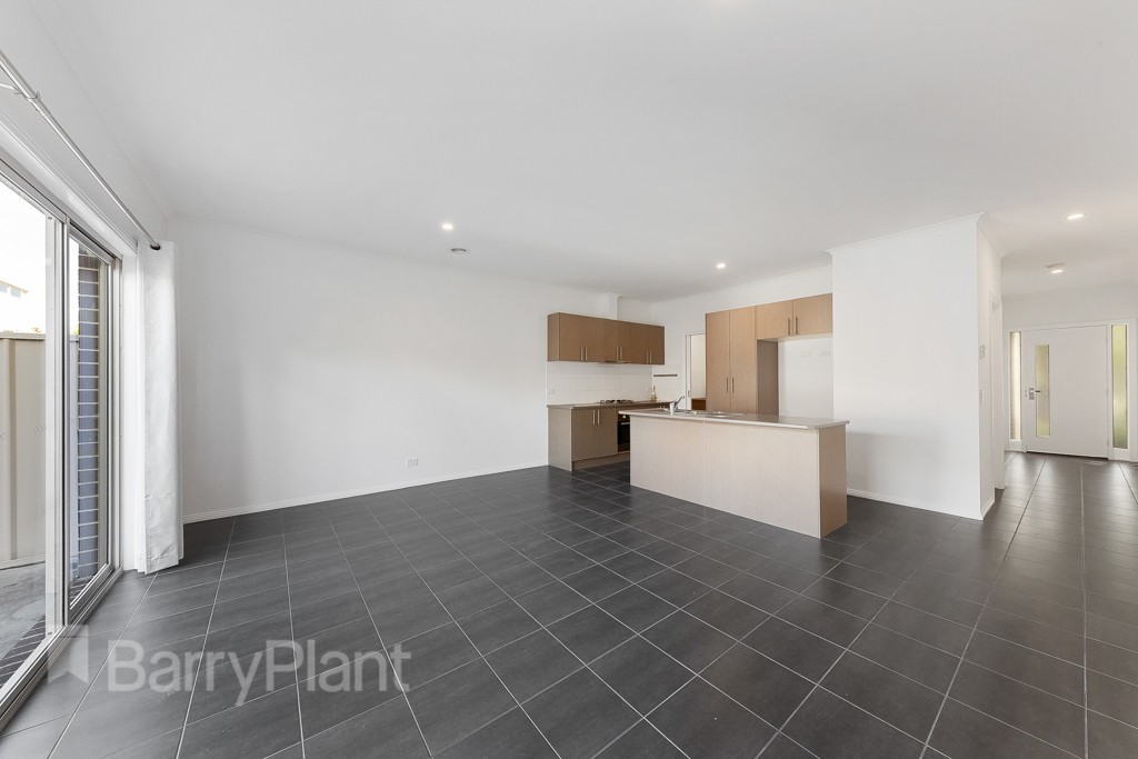 9 The EntranceCaroline Springs, VIC 3023  - Leased, Caroline Springs - Thumbnail 3