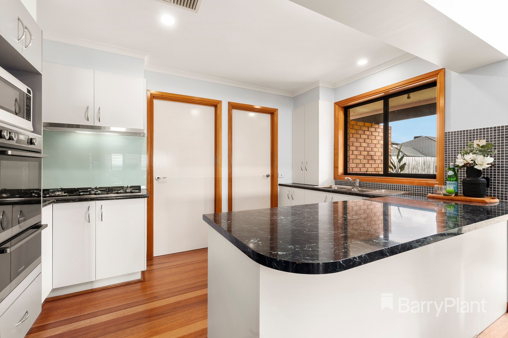 9 The Gables, South Morang, VIC 3752, South Morang - Thumbnail 4
