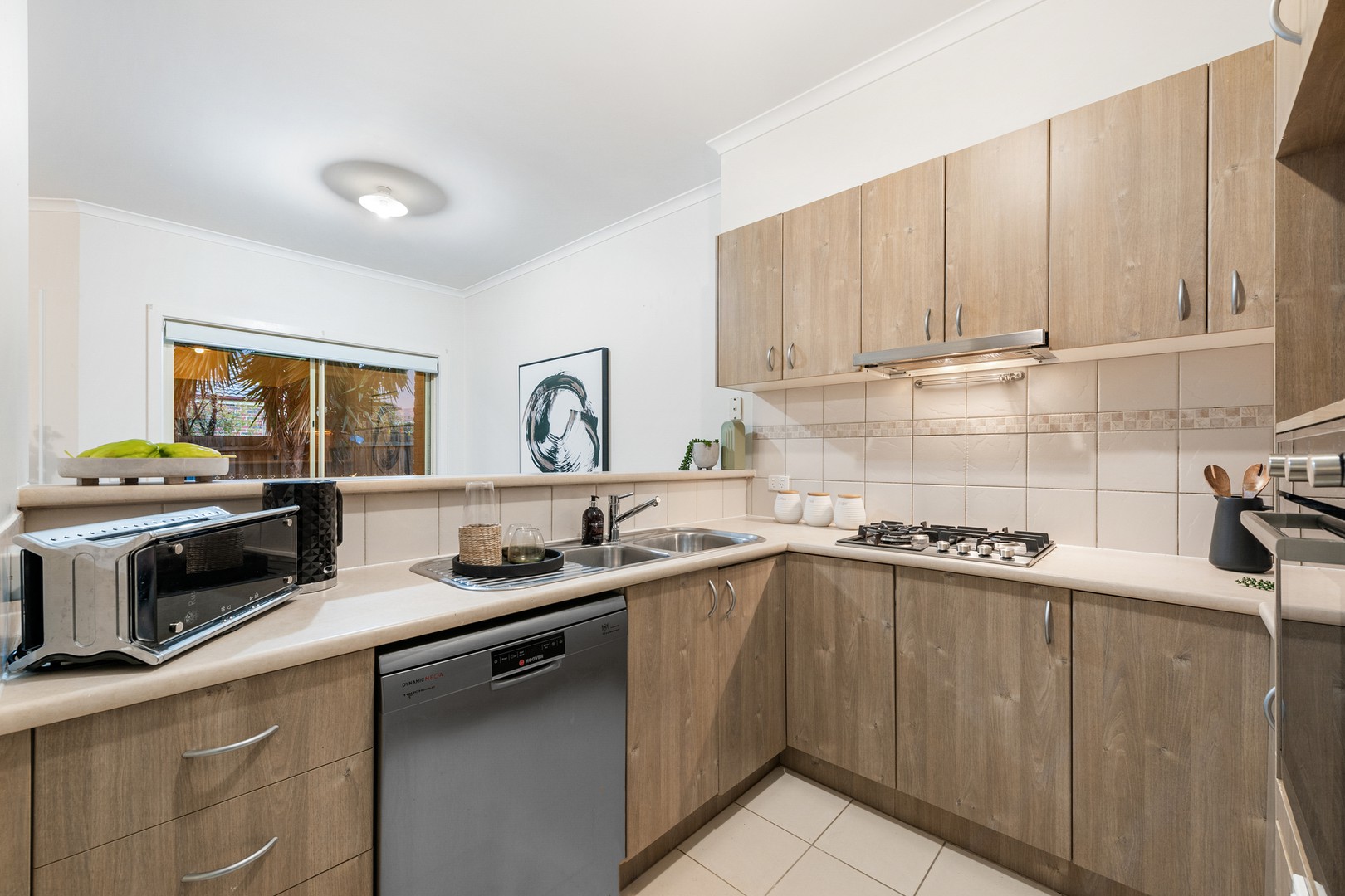 9 The Glades, Taylors Hill, VIC 3037, Taylors Hill - Thumbnail 5