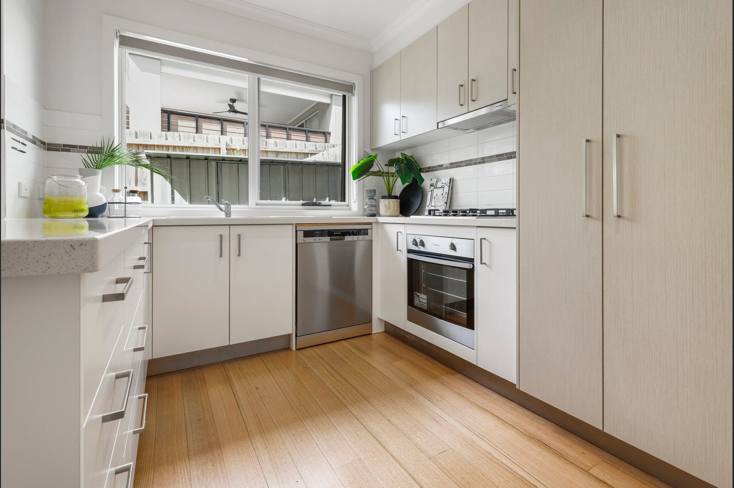 9 Third Avenue, Box Hill North, VIC 3129, Box Hill North - Thumbnail 2