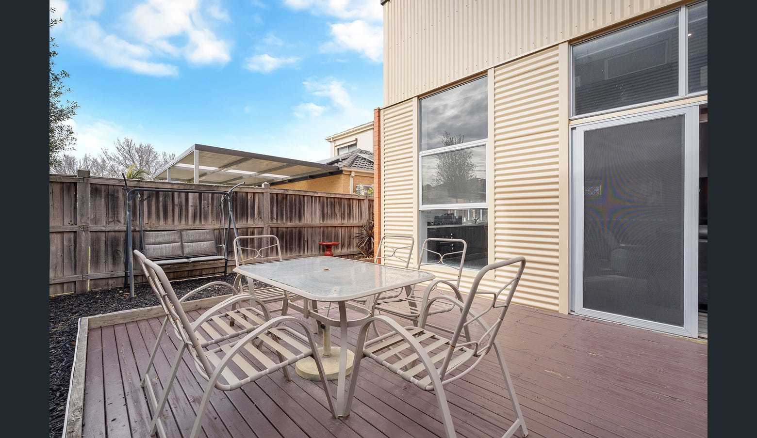 9 Thirlestane Place, Craigieburn, VIC 3064, Craigieburn - Thumbnail 8