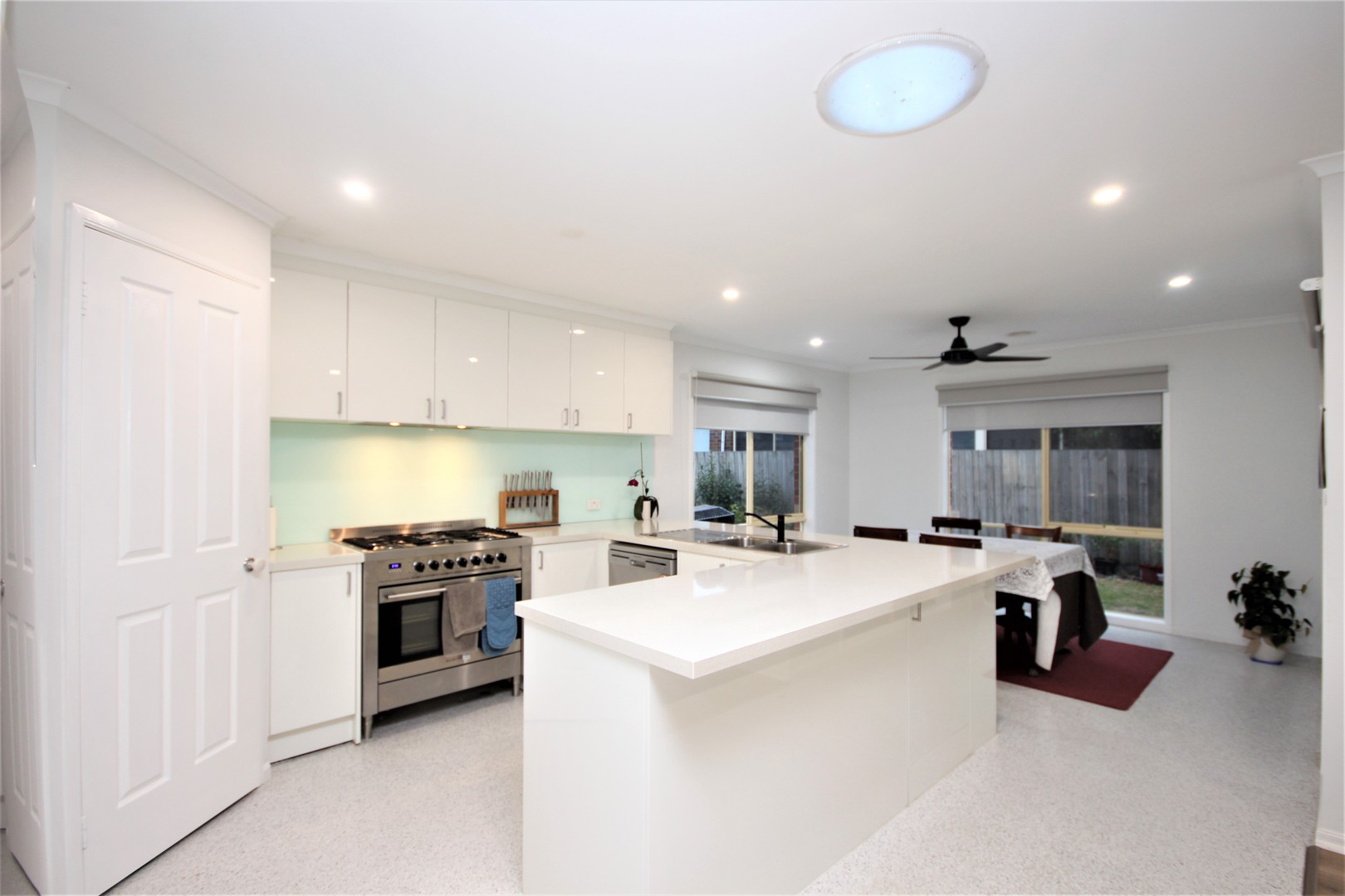 9 Thornton Close, Lovely Banks, VIC 3213, Lovely Banks - Thumbnail 5