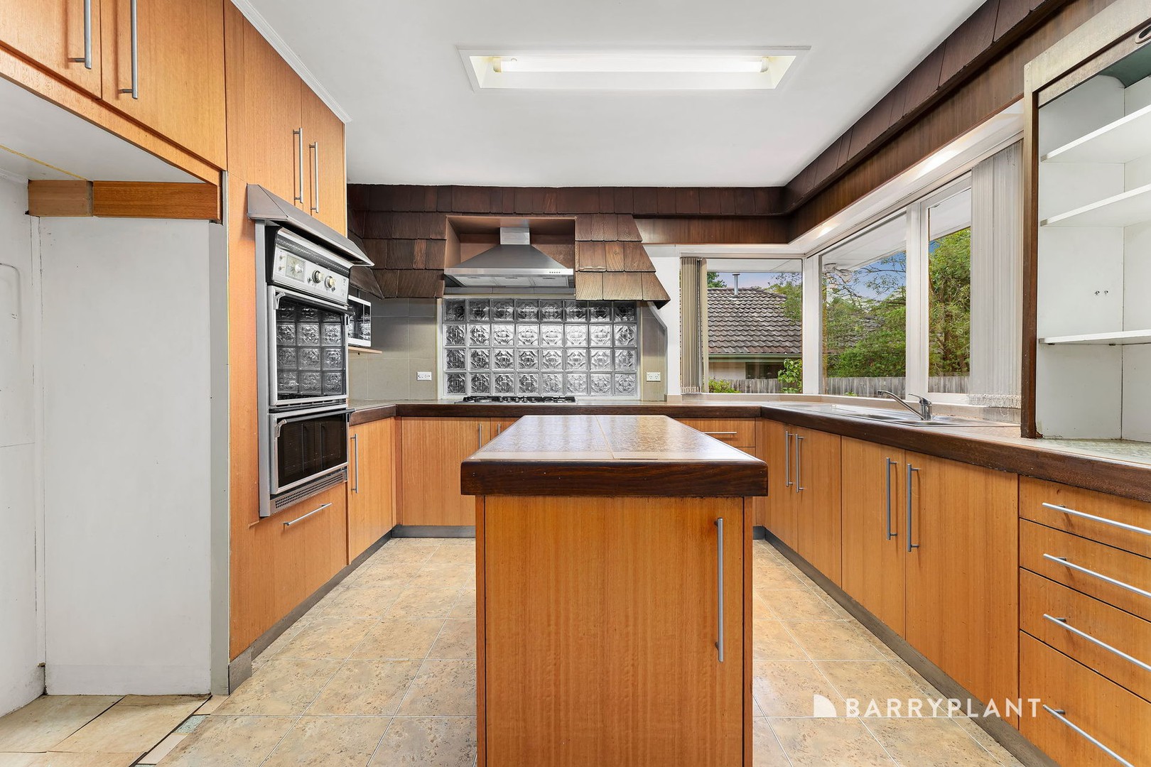 9 Tilba Place, Wantirna South, VIC 3152, Wantirna South - Thumbnail 3