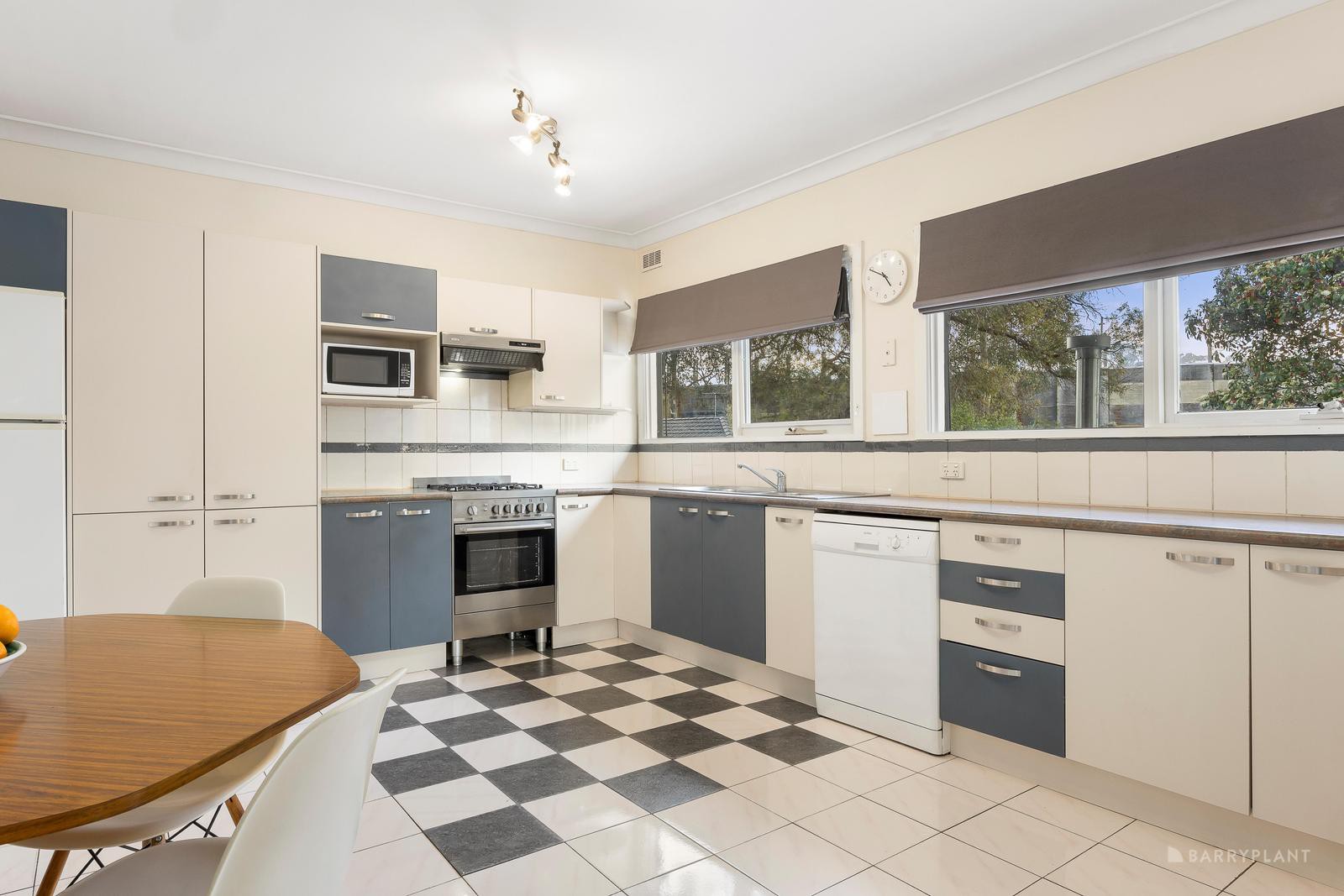 9 Trevor Court, Nunawading, VIC 3131, Nunawading - Thumbnail 4