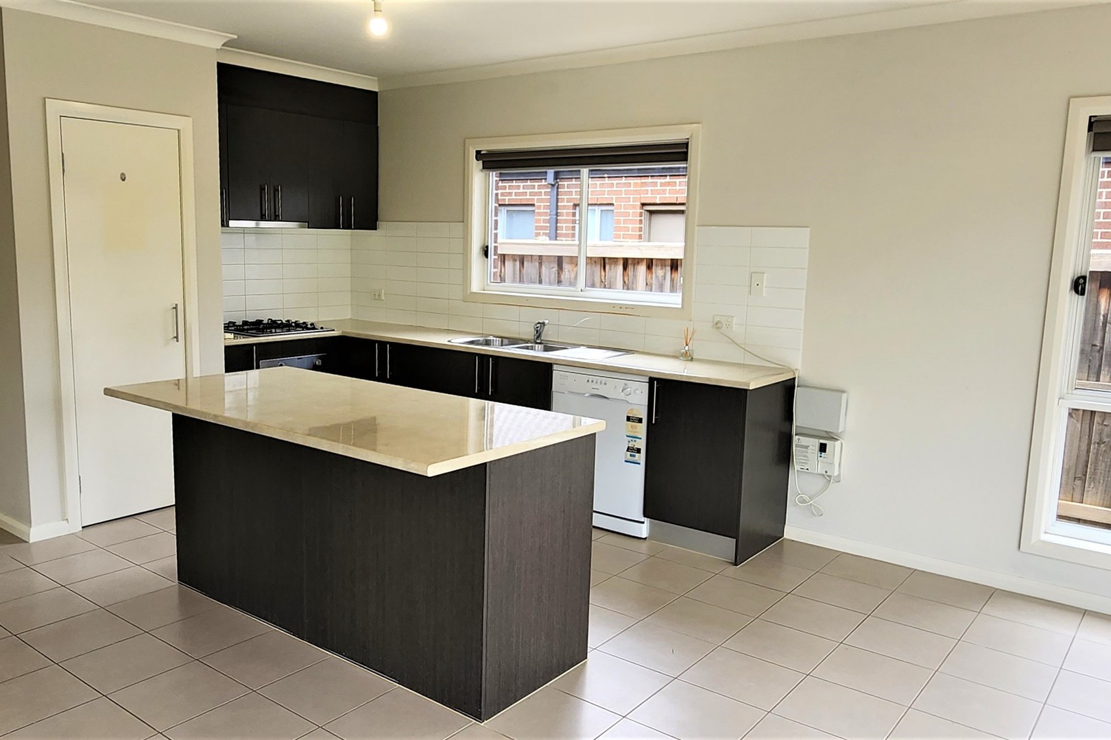 9 Turpentine Road, Brookfield, VIC 3338, Brookfield - Thumbnail 4
