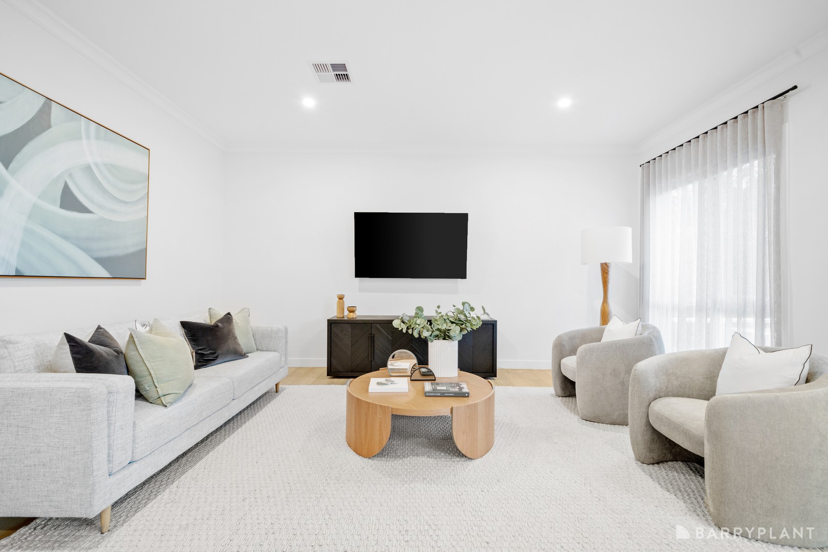 9 Vasey Concourse, Croydon, VIC 3136 - Thumbnail 2 - 18/02/2025