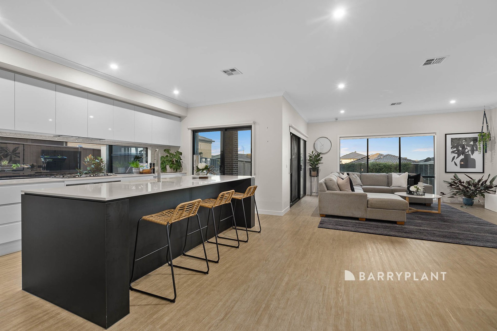 9 Vermillion Drive, Clyde North, VIC 3978, Clyde North - Thumbnail 6