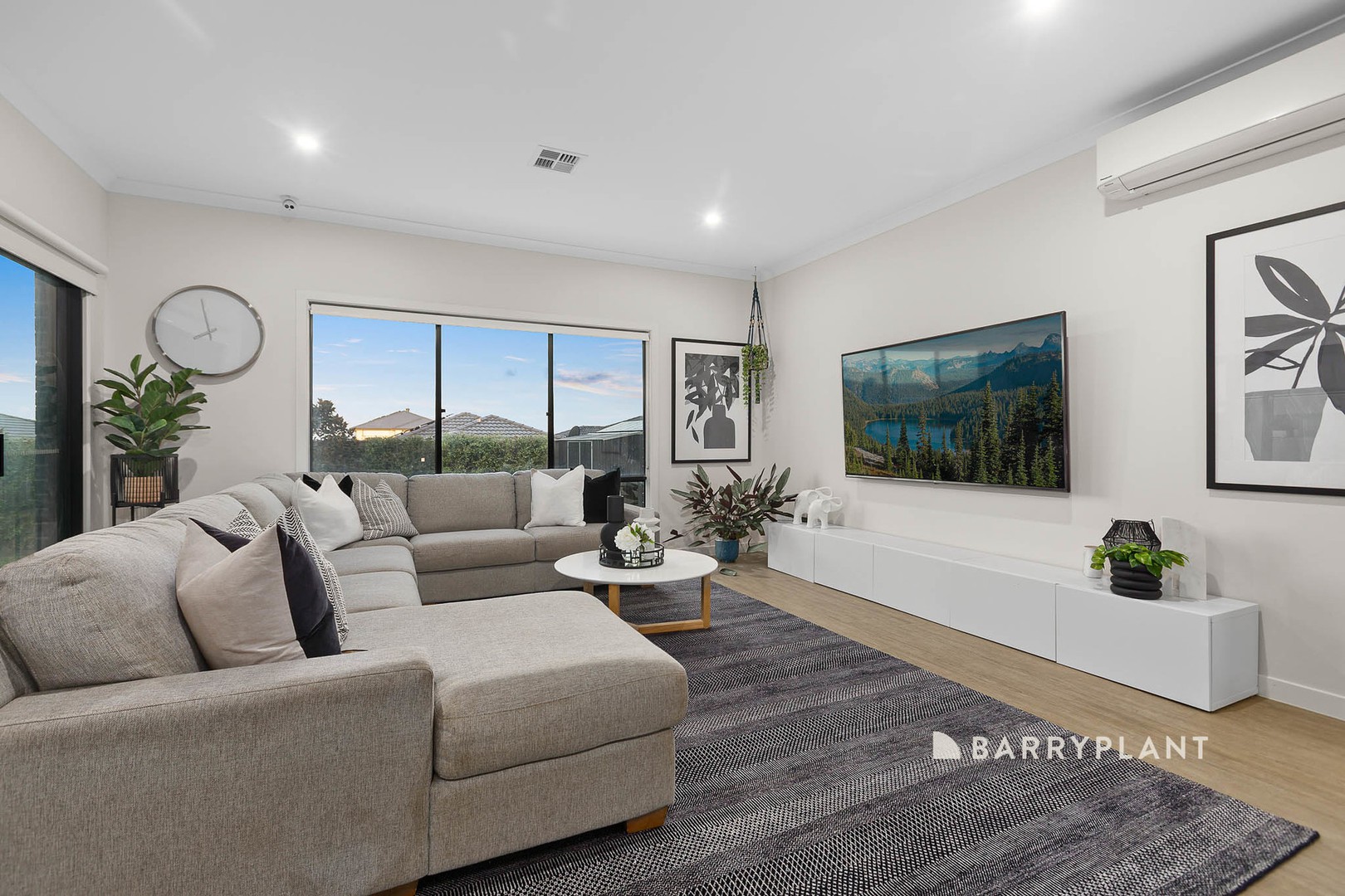 9 Vermillion Drive, Clyde North, VIC 3978, Clyde North - Thumbnail 8