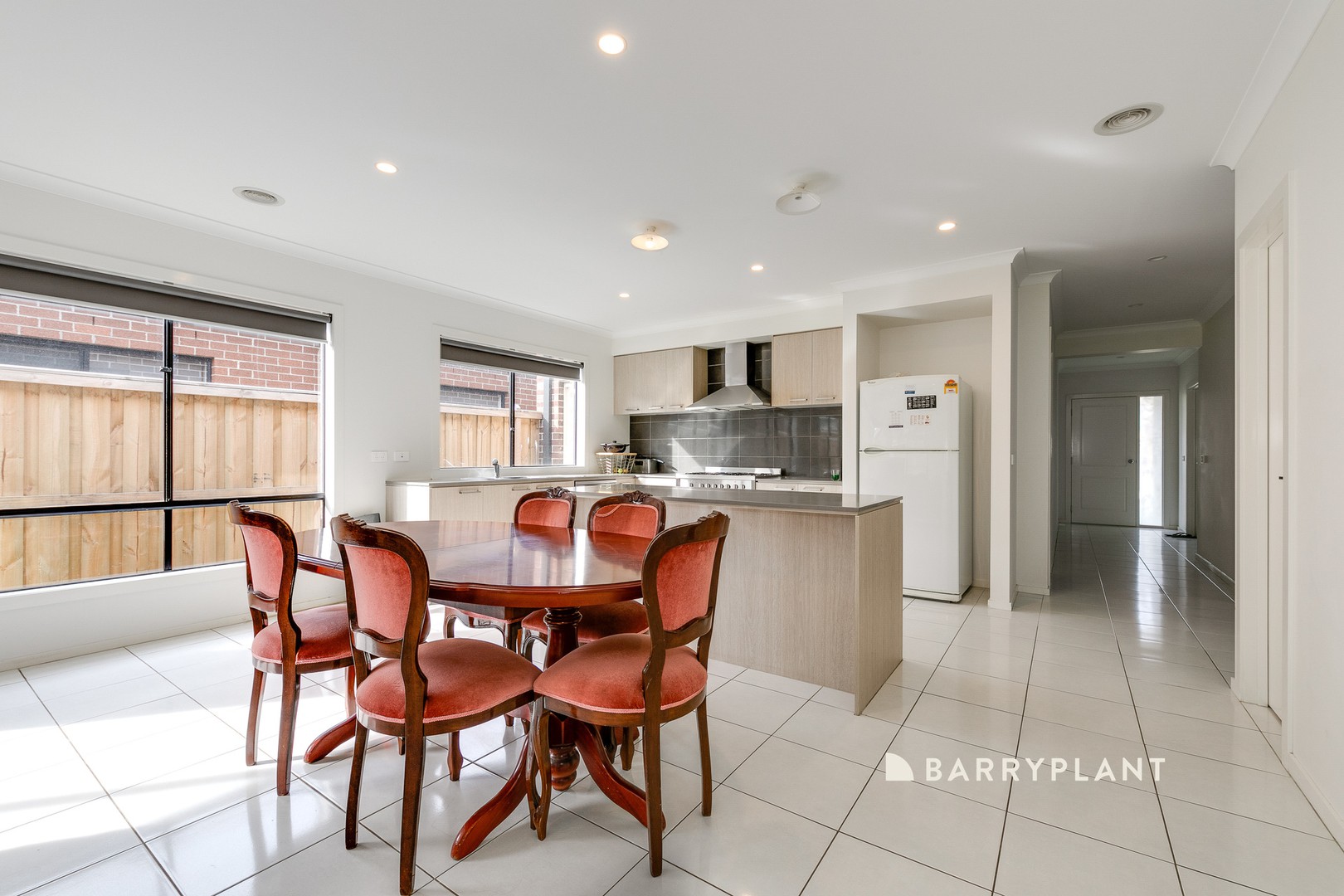 9 Villager Street, Cranbourne East, VIC 3977, Cranbourne East - Thumbnail 2