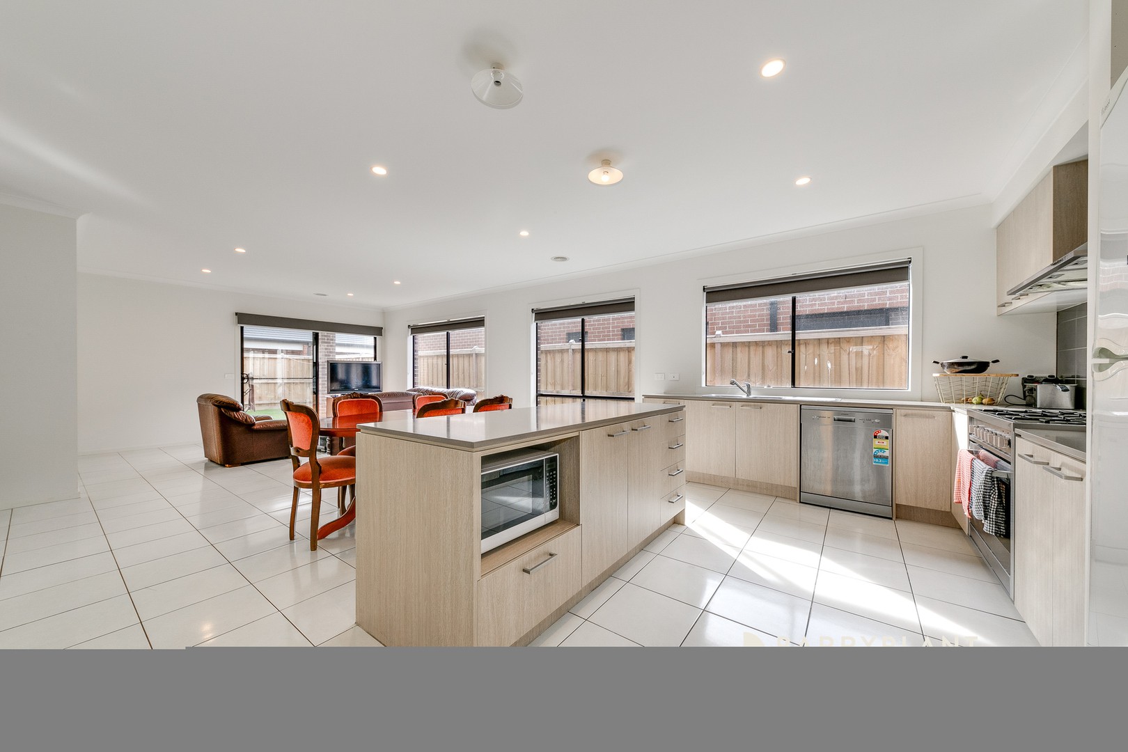 9 Villager Street, Cranbourne East, VIC 3977, Cranbourne East - Thumbnail 3