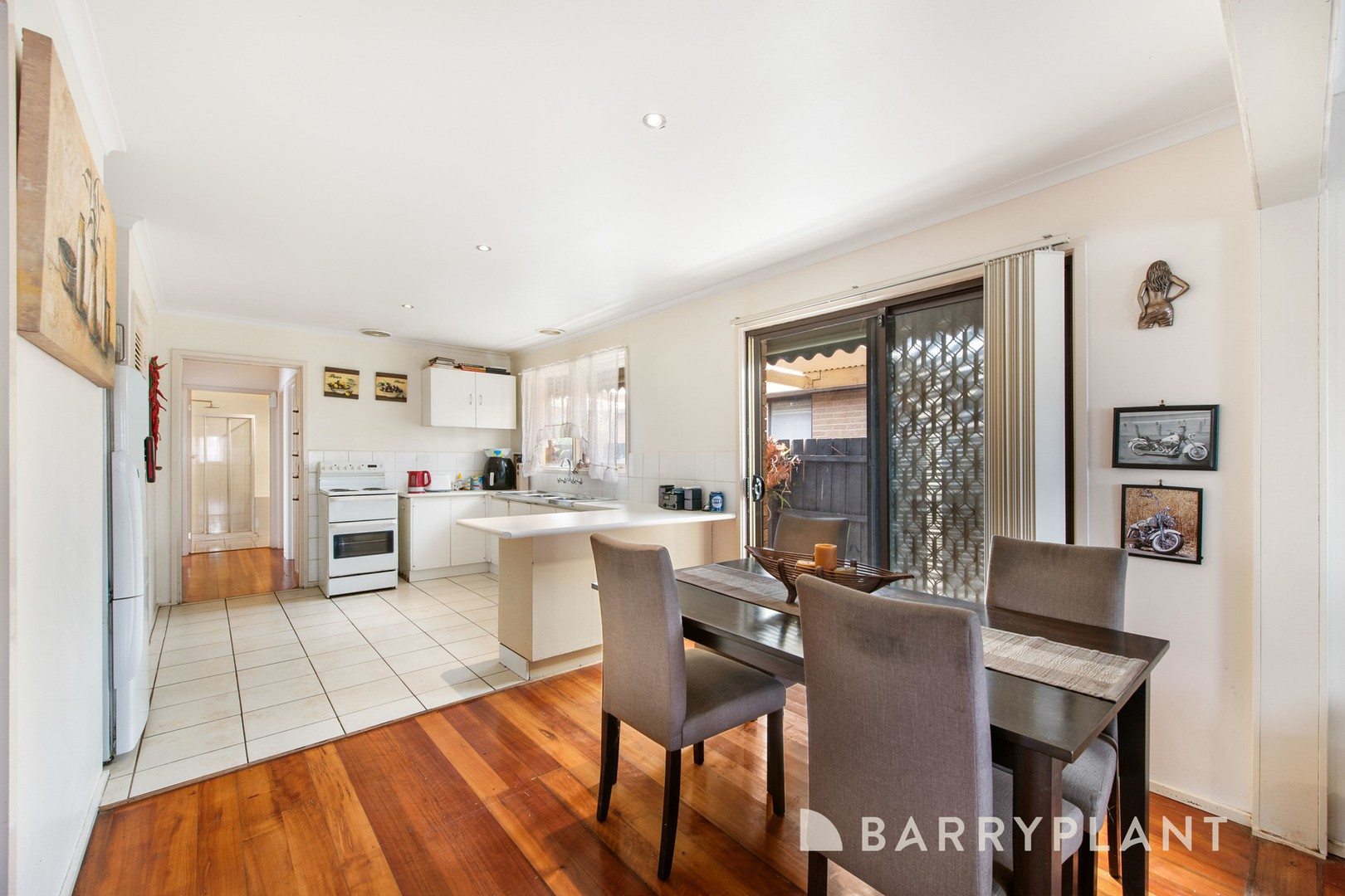 9 Vista Drive, Melton, VIC 3337, Melton - Thumbnail 4