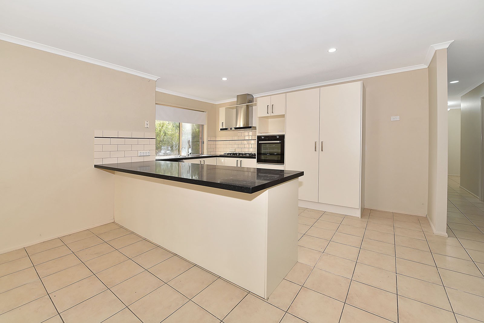 9 Wareham Court, Hillside, VIC 3037, Hillside - Thumbnail 2