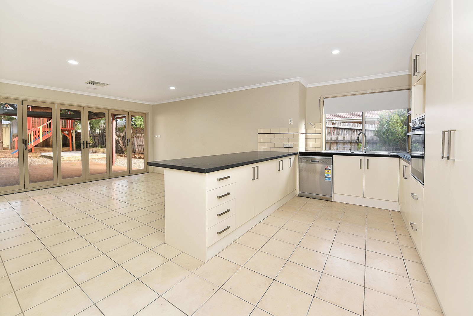 9 Wareham Court, Hillside, VIC 3037, Hillside - Thumbnail 4