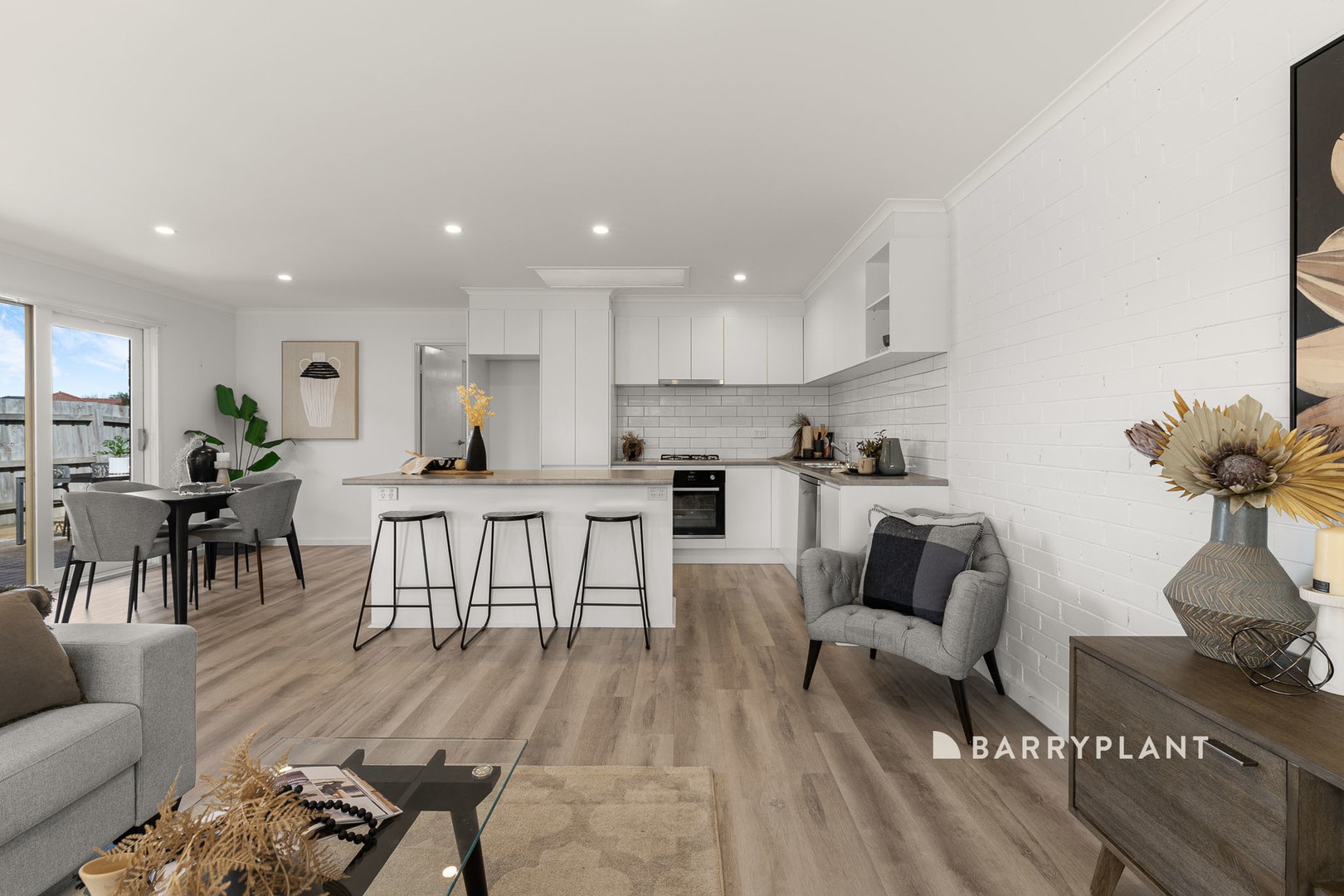 9 Warren Close, Narre Warren, VIC 3805, Narre Warren - Thumbnail 2