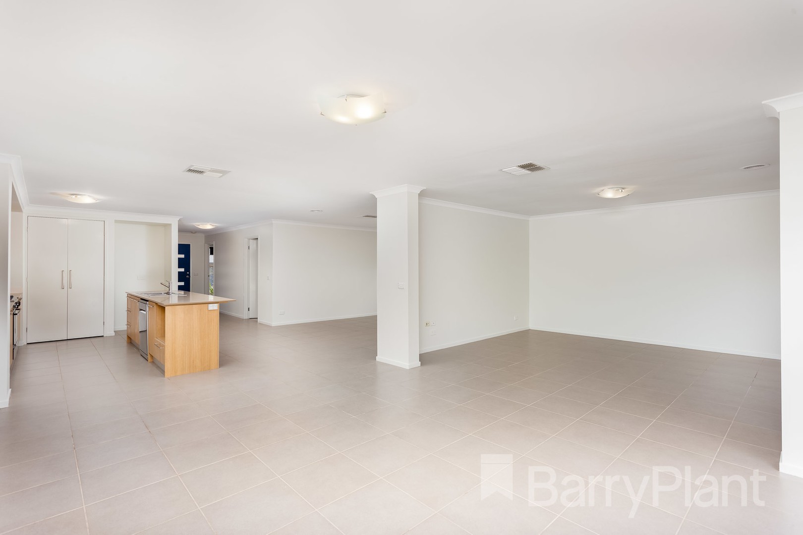 9 Whiteley Avenue, Point Cook, VIC 3030, Point Cook - Thumbnail 3
