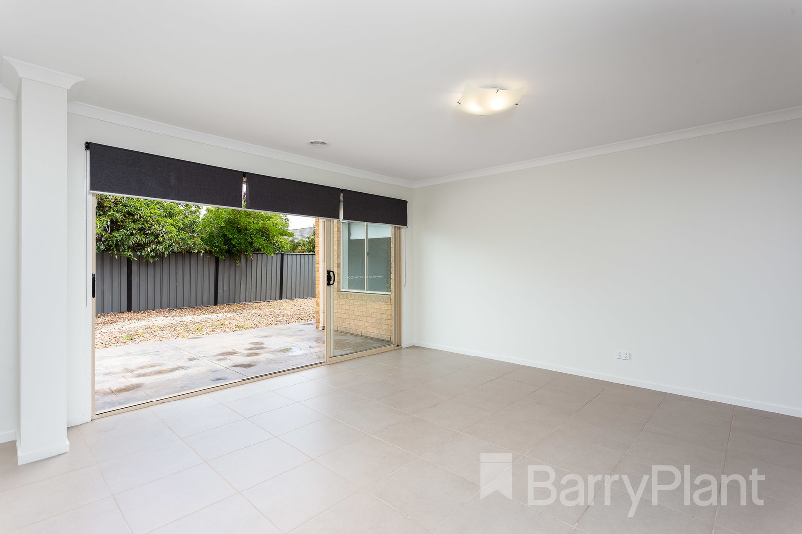 9 Whiteley Avenue, Point Cook, VIC 3030, Point Cook - Thumbnail 4