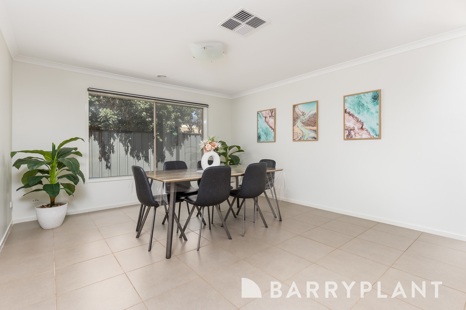 9 Whiteley Avenue, Point Cook, VIC 3030, Point Cook - Thumbnail 5