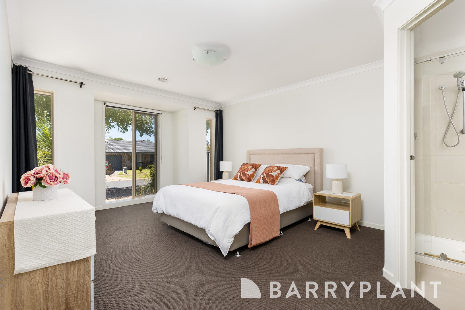 9 Whiteley Avenue, Point Cook, VIC 3030, Point Cook - Thumbnail 8