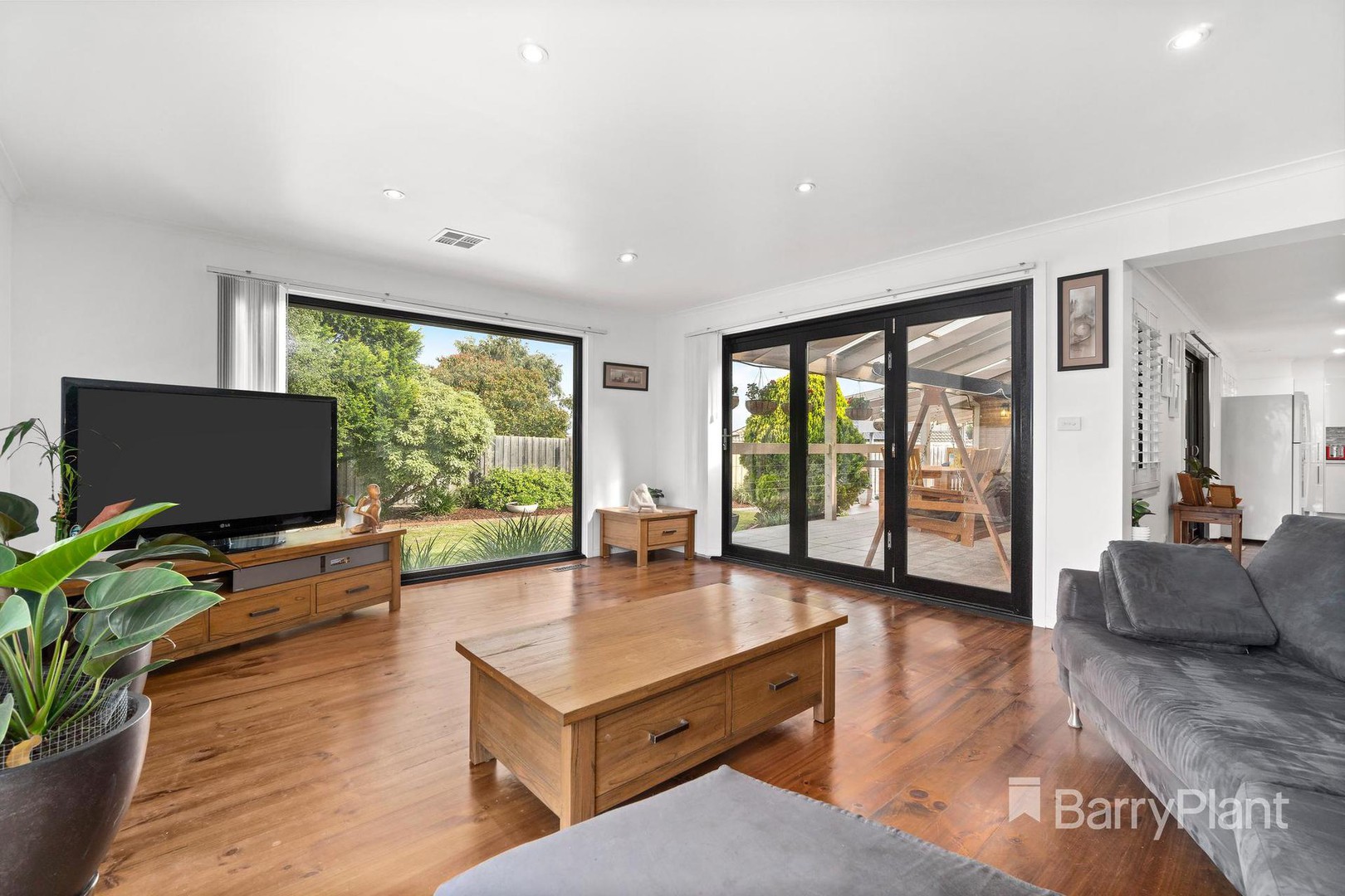 9 Whitfield CourtMill Park, VIC 3082, Mill Park - Thumbnail 6