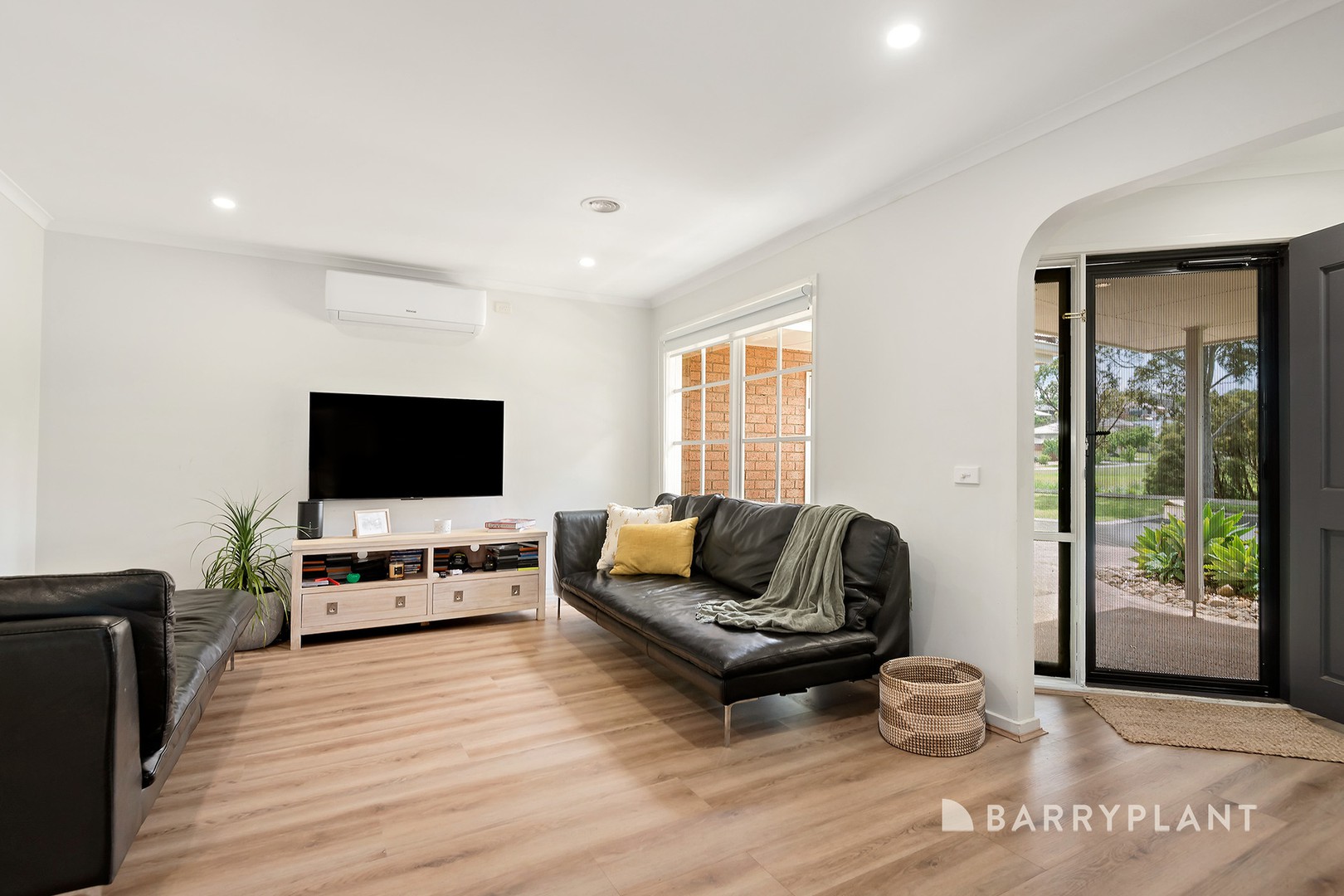 9 Wirrabarra Place, Berwick, VIC 3806, Berwick - Thumbnail 7