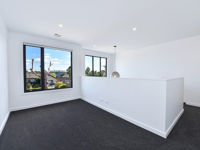 9 Woorigoleen Drive, Keilor East, VIC 3033, Keilor East - Thumbnail 4