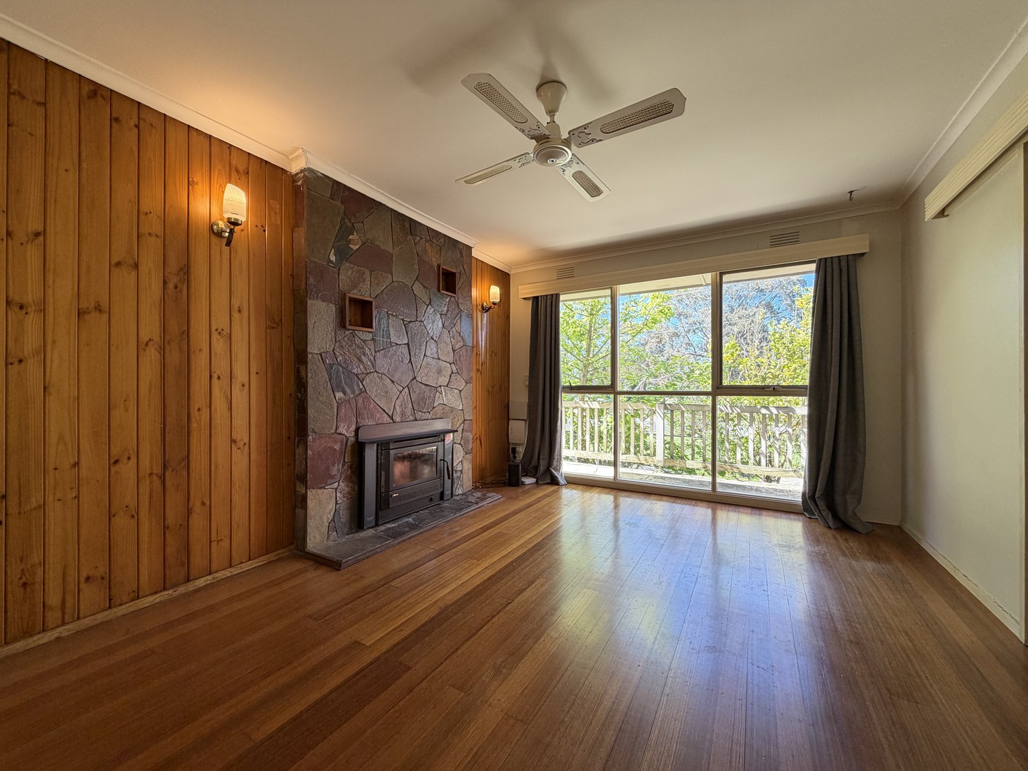 90 Anne Road, Knoxfield, VIC 3180 - Thumbnail 1 - 15/10/2026