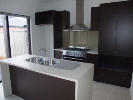 90 Boardwalk Boulevard, Point Cook, VIC 3030, Point Cook - Thumbnail 2