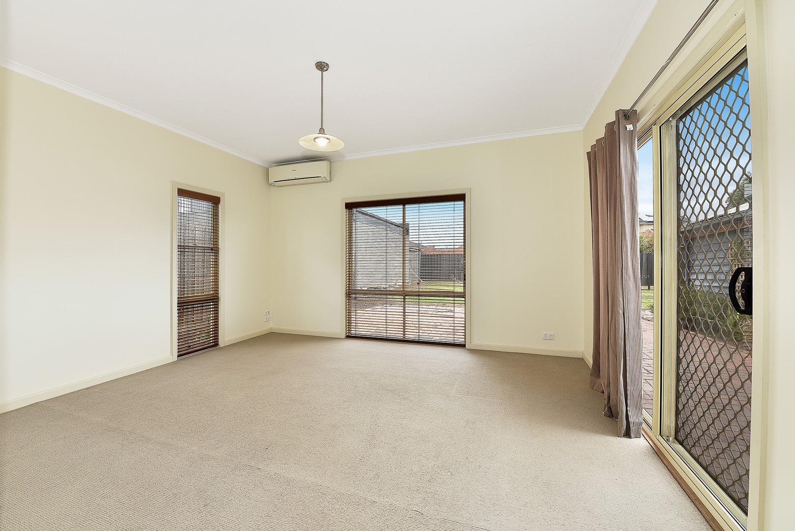 90 Bowes Ave, Airport West, VIC 3042, Airport West - Thumbnail 2