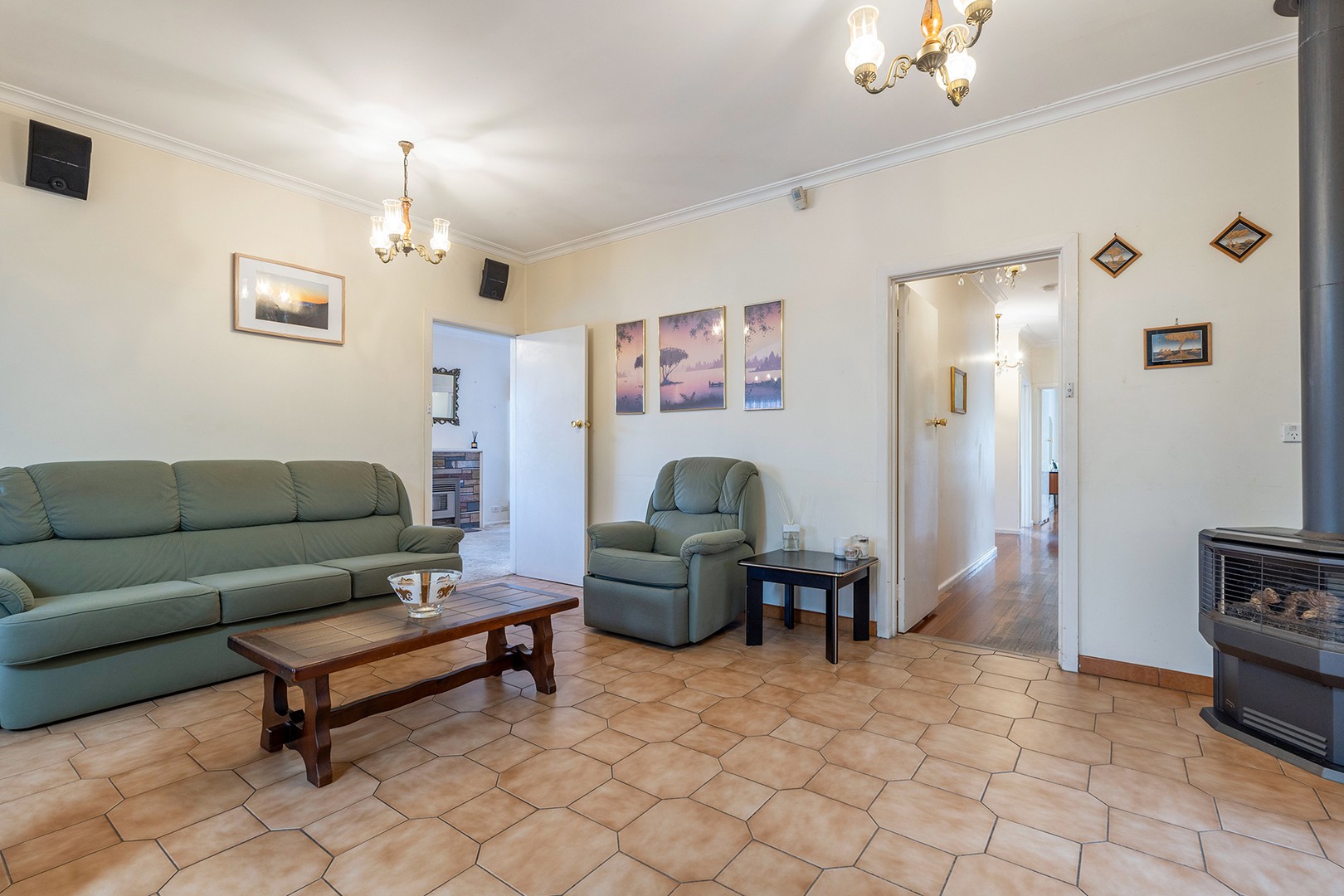 90 Cardinal Road, Glenroy, VIC 3046, Glenroy - Thumbnail 5