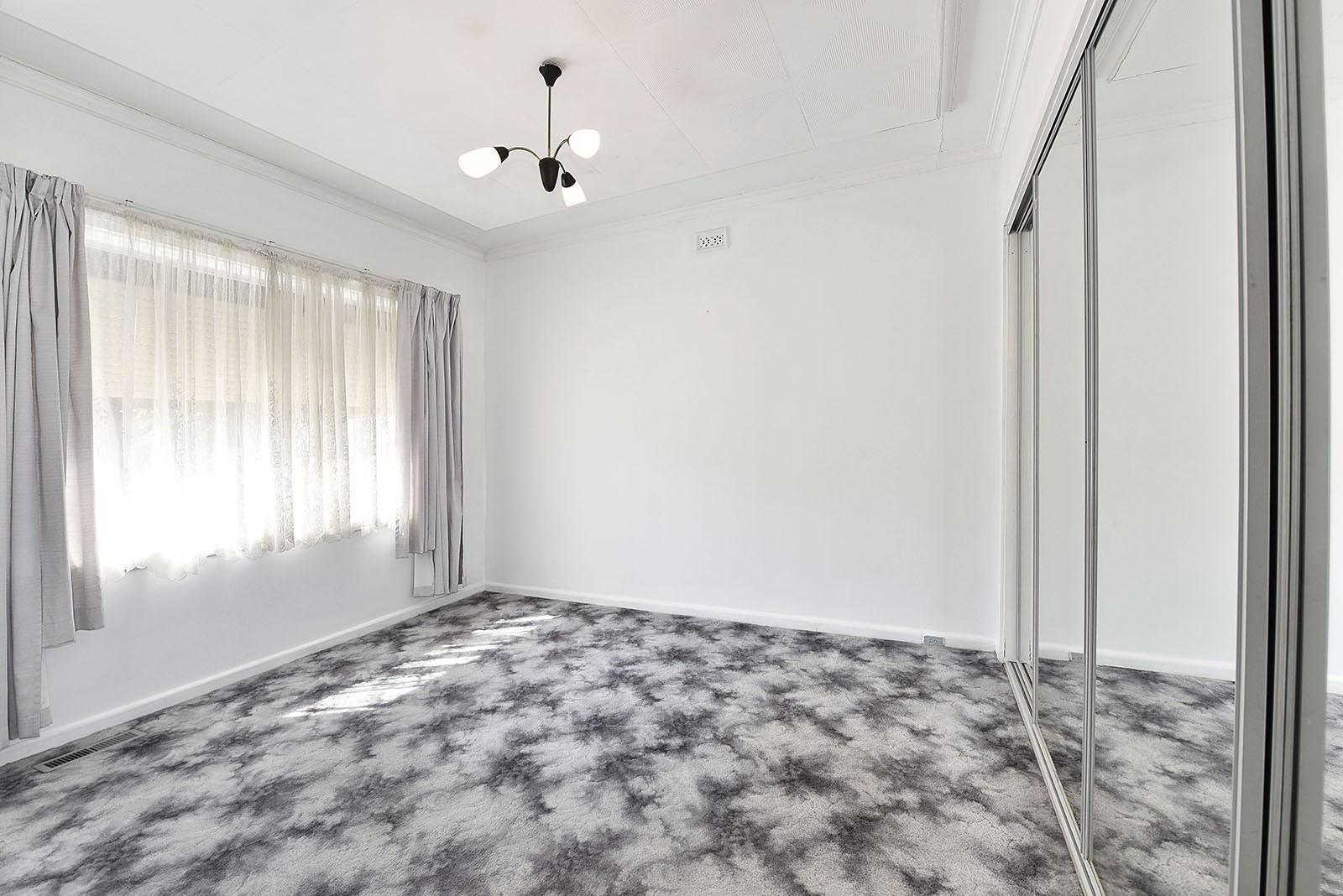 90 Epsom Rd, Ascot Vale, VIC 3032 - Thumbnail 2 - 09/04/2024