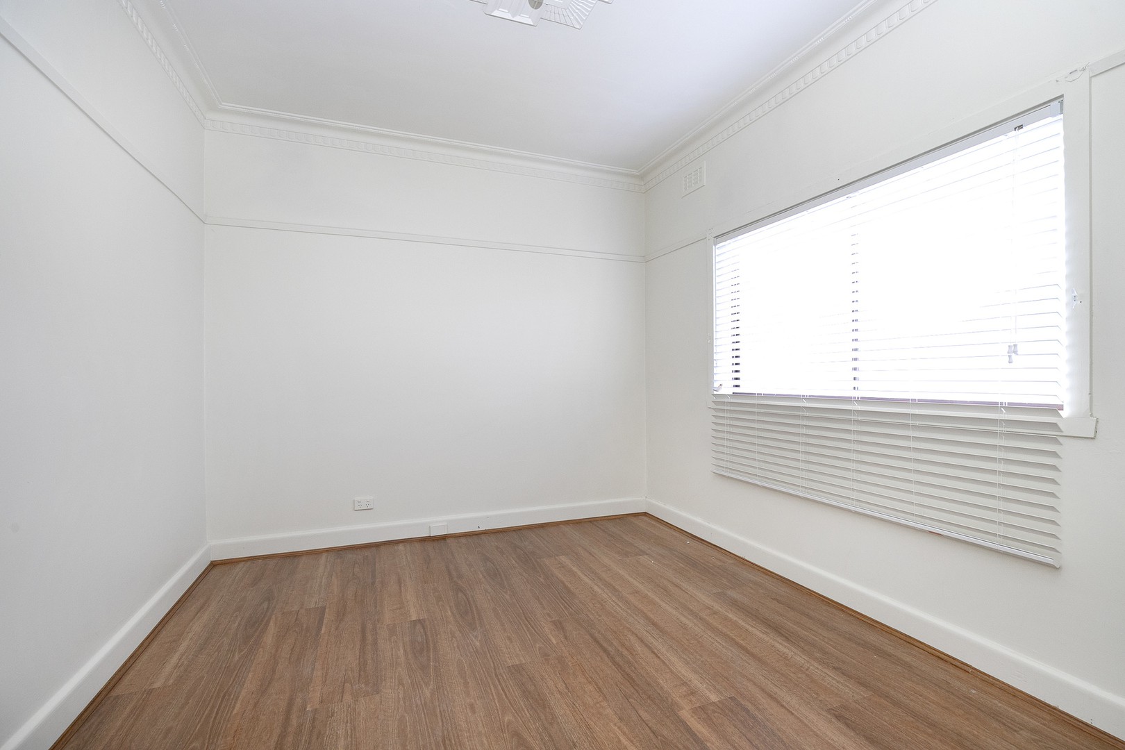 90 Glengala Road, Sunshine West, VIC 3020, Sunshine West - Thumbnail 2