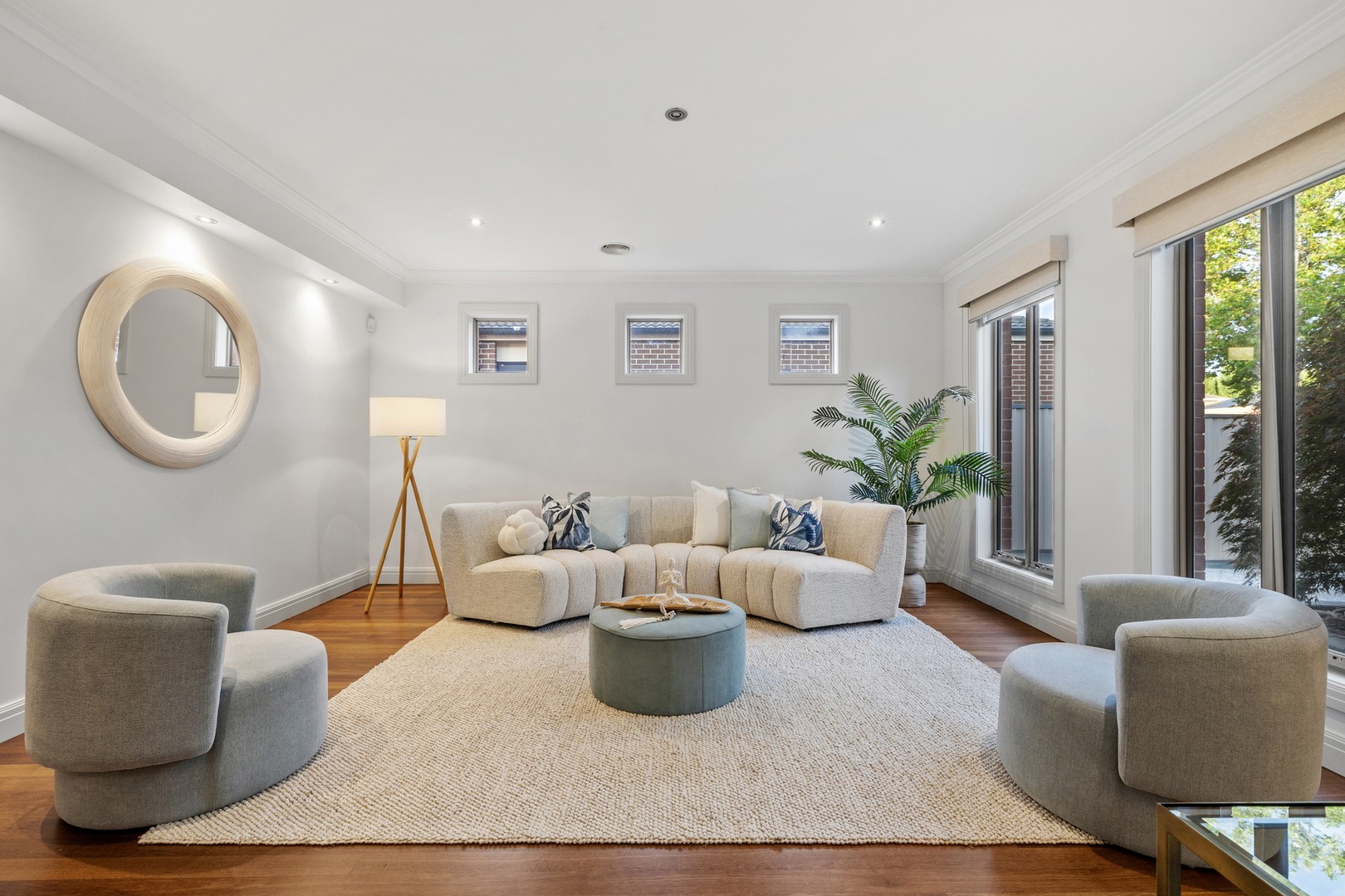 90 Hillcrest Drive, Hillside, VIC 3037 - Thumbnail 2 - 05/03/2026