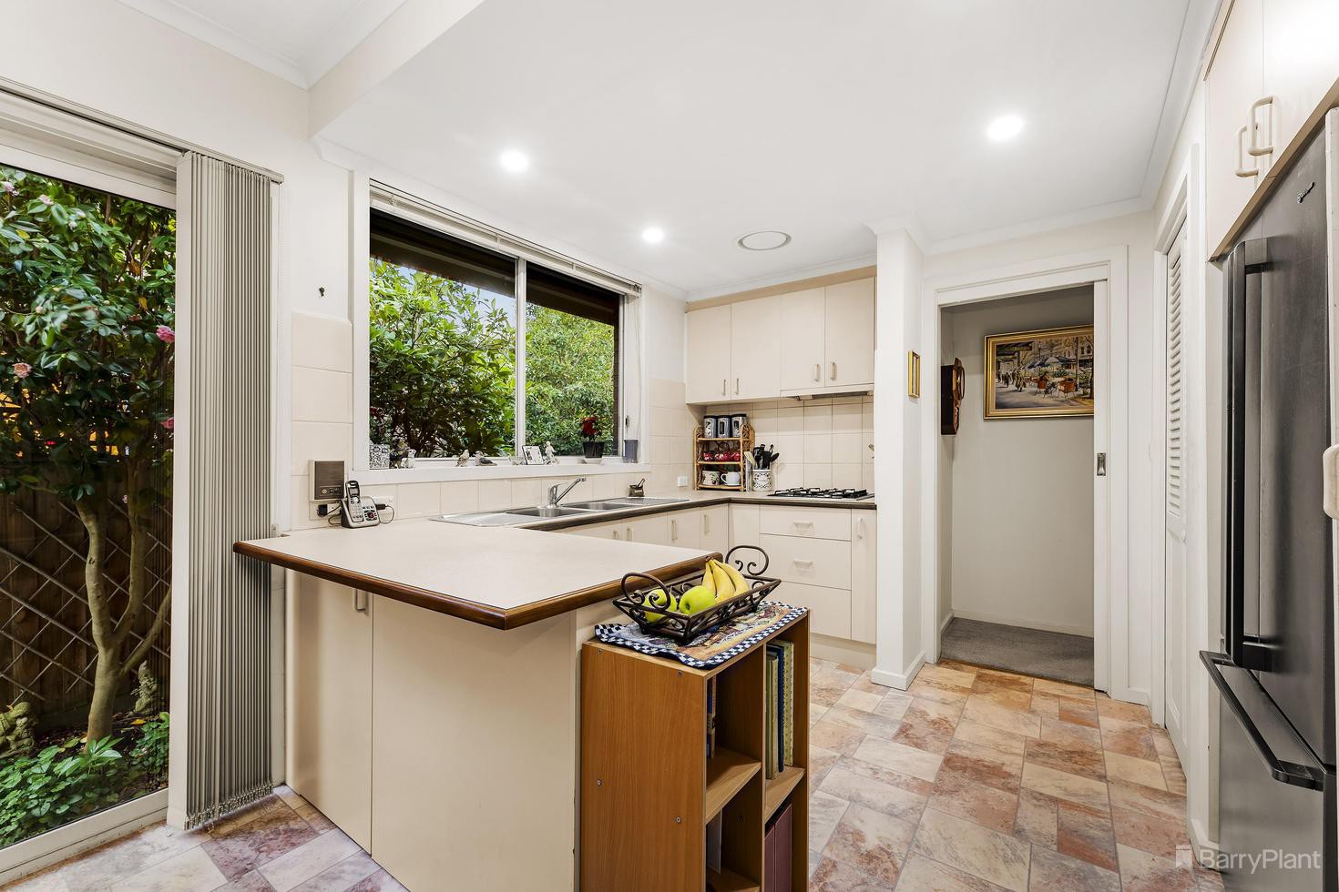 90 Lake Road, Blackburn, VIC 3130, Blackburn - Thumbnail 3